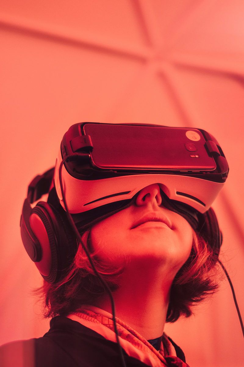 The Impact of Augmented and Virtual Reality on Marketing