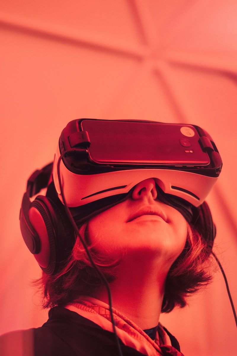 Get to Know the Possible Impact of Augmented and Virtual Reality on Marketing