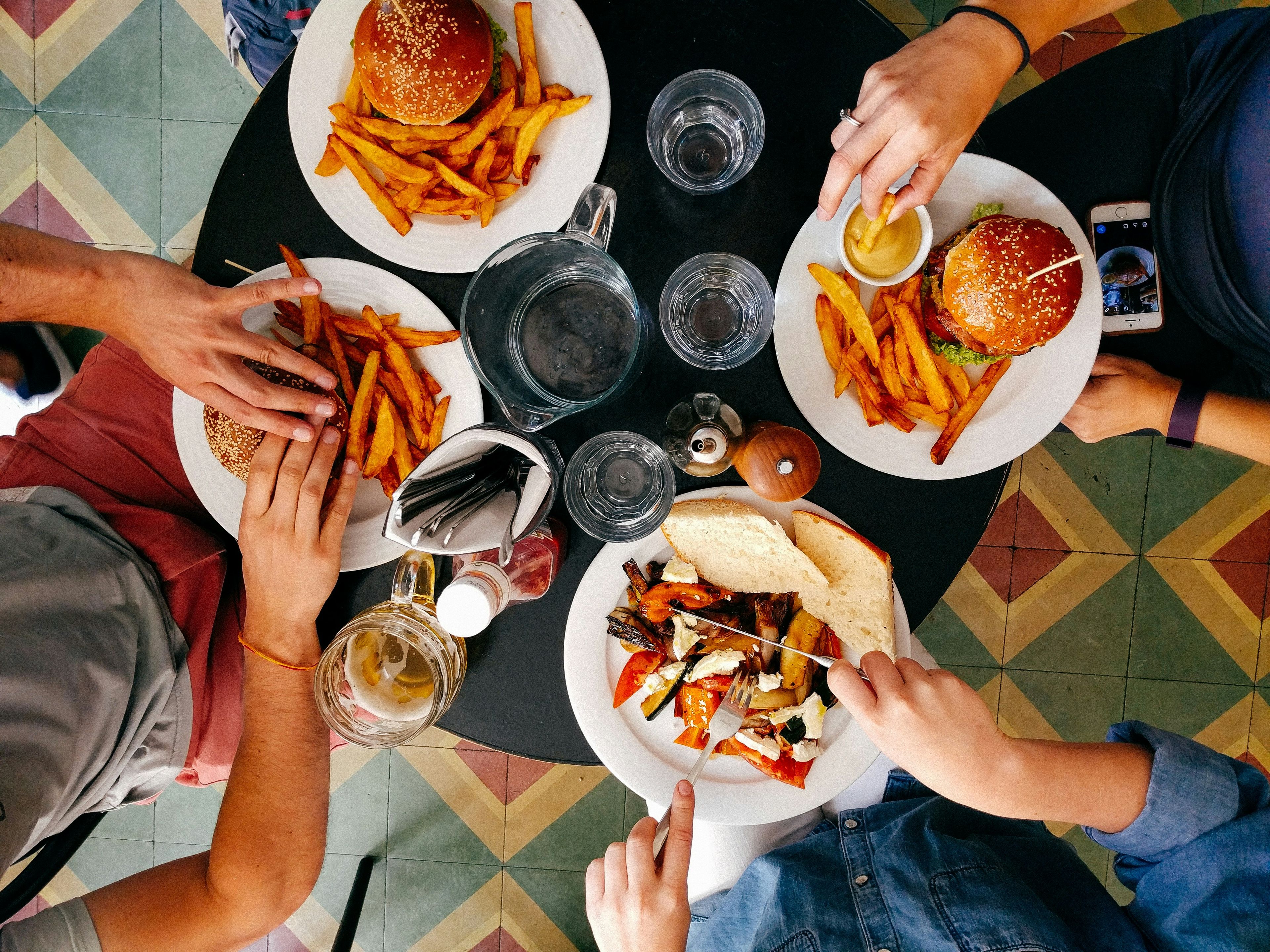 Social Media Marketing for Restaurants: Proven Strategies to Boost Sales